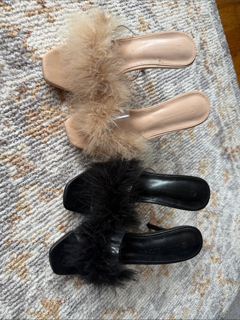 Two-Pair Women's Feather Slide Sandals - Black and Tan